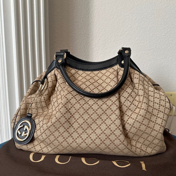 GUCCI Vintage BOHO shoulder bag (New) - Picture 1 of 17